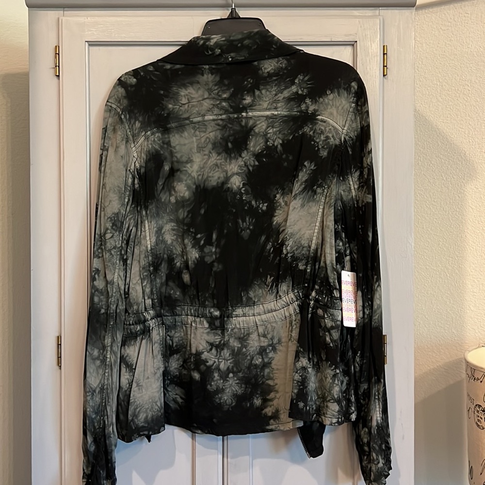 NWT medium tie dye - Picture 3 of 5